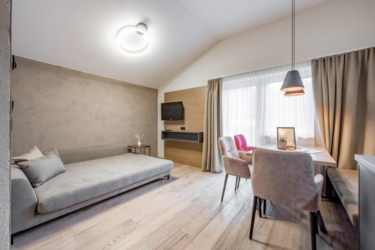 Appartements Perberschlager Oetz Buitenkant foto
